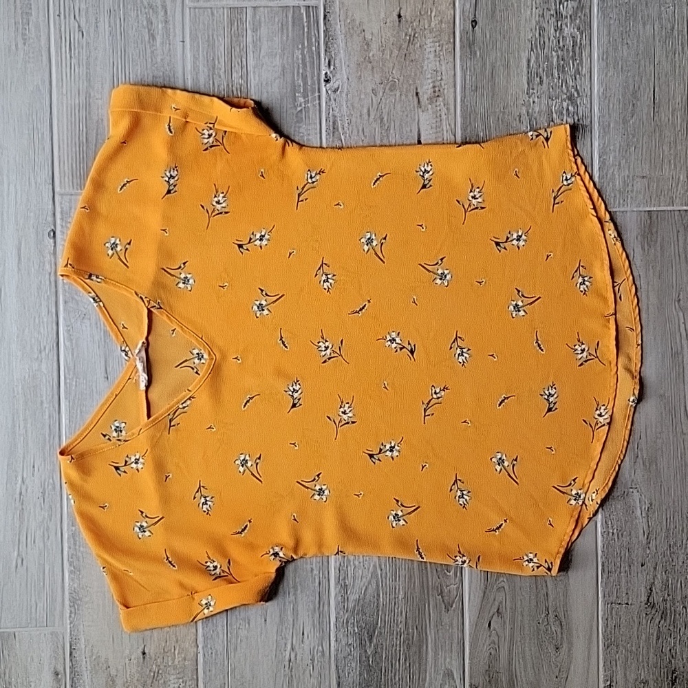Pink Rose orange floral short sleeve blouse size small